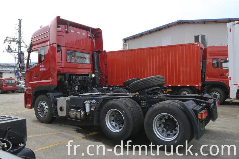 6X4 Dongfeng tractor (6)